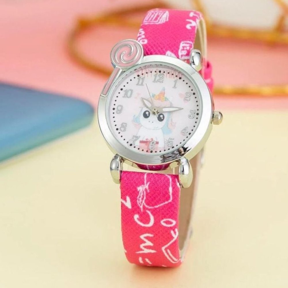 NWT Kids Unicorn Pattern Round Pointer Quartz Watch